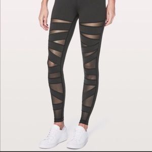 Beautiful black lululemon leggings